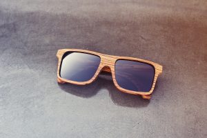 Guide complet sur les lunettes de soleil en bois: tendance et durabilité au programme